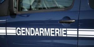 Dompierre-sur-Mer au volant d'une voiture, il fonce sur un gendarme