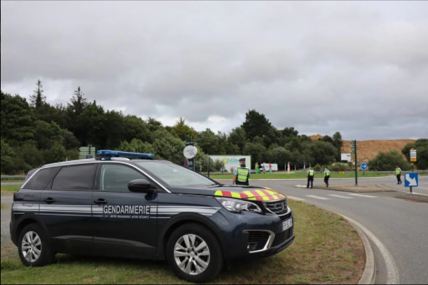 Vendredi 6 août, entre 18 h et 21 h, l’Escadron départemental de la sécurité routière a procédé à un gros dispositif de contrôles routiers sur la RN 12 et au niveau du rond-point de Kertedevant, à Châtelaudren.